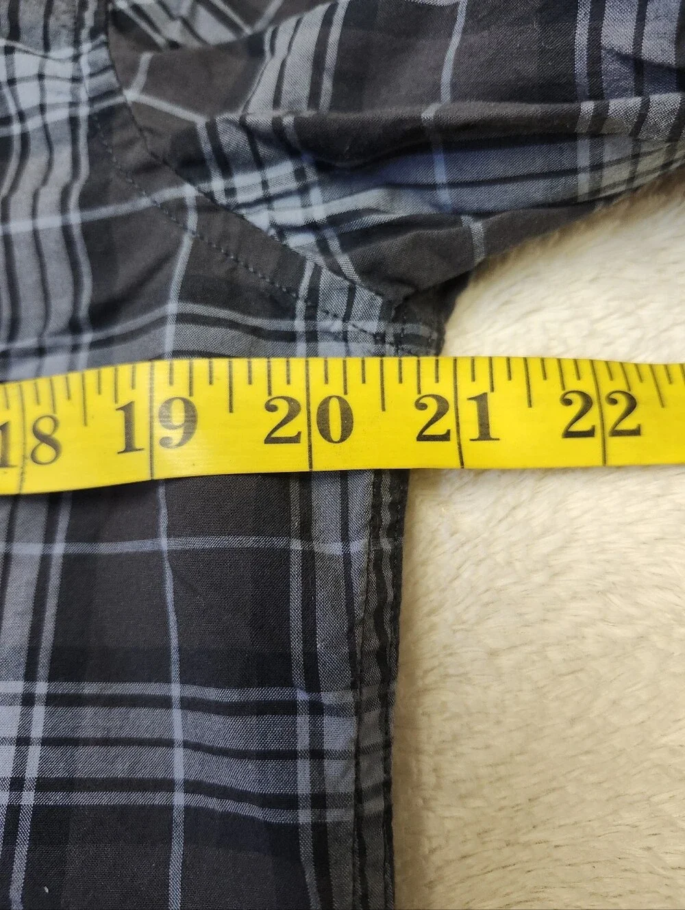 • Banana Republic Men's Long Sleeve Button Up Plaid Shirt Size Medium Multicolor